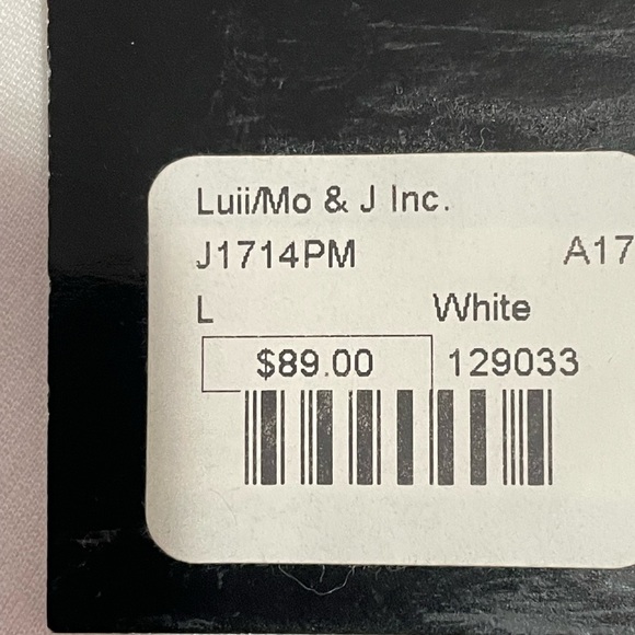 Luii & Me Inc women’s white Poncho with removable hood front zipper, size large - Picture 10 of 10